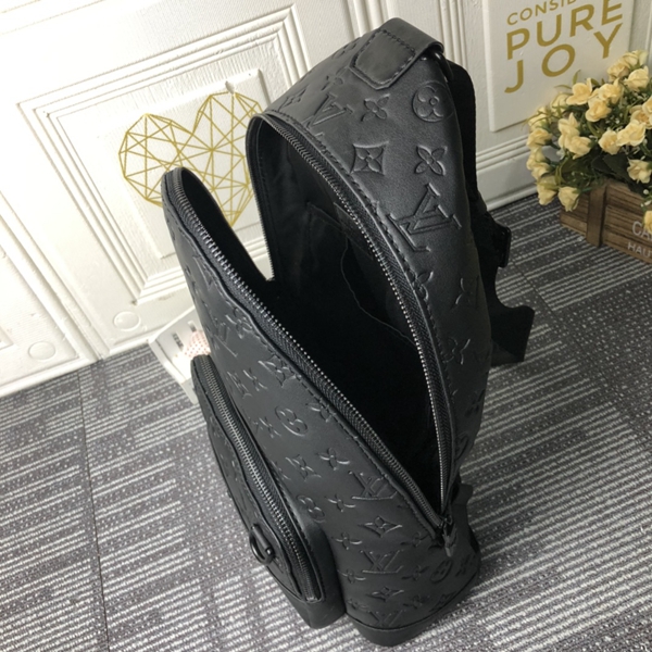 ルイヴィトンバッグ着用イメージ